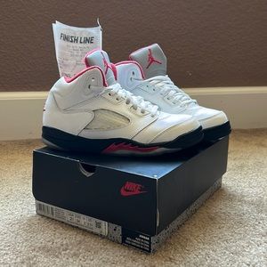 Jordan Retro 5 Fire Red size 2.5Y